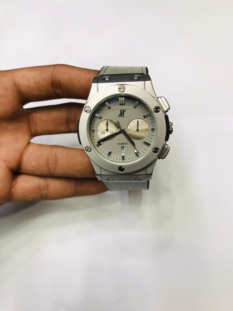 HUBLOT CHRONO CLASSIC DATE (GREY SILVER)