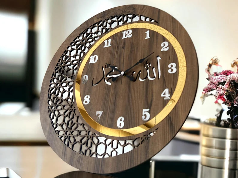 AM NEW 2C CLOCK BROWN & SILVER